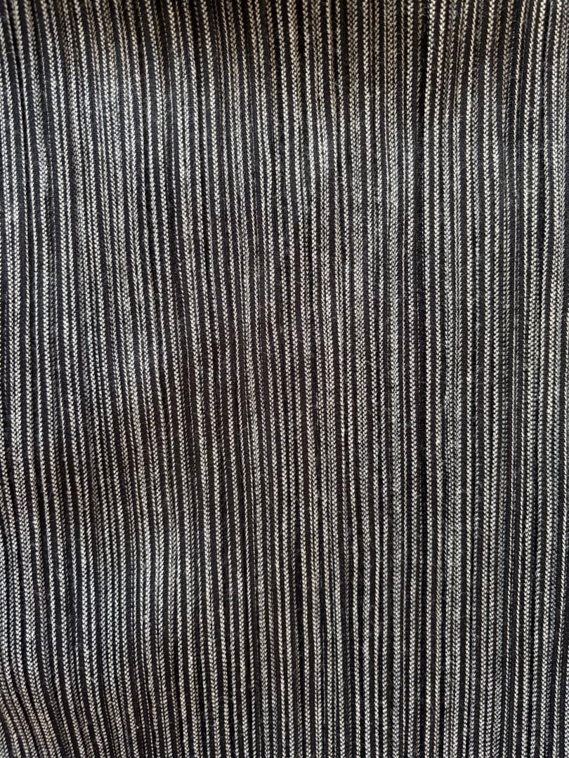 プリーツプリーズ　イッセイミヤケ　ポリエステル✖️綿　ストライプ　パンツ　ネイビー