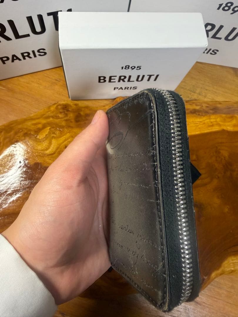 BERLUTI ベルルッティ コト スクリットレザー ジップ 6連キーケース