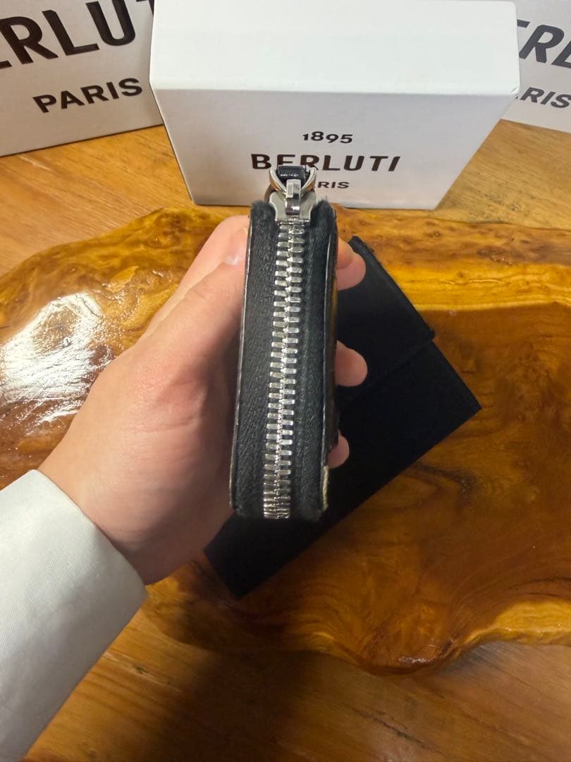 BERLUTI ベルルッティ コト スクリットレザー ジップ 6連キーケース