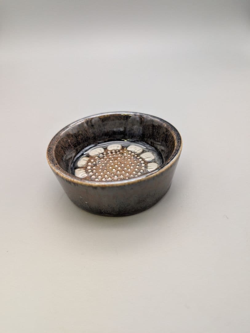 シルヴィア・レウショヴィウ　ロールストランド　小皿　花　北欧ヴィンテージ