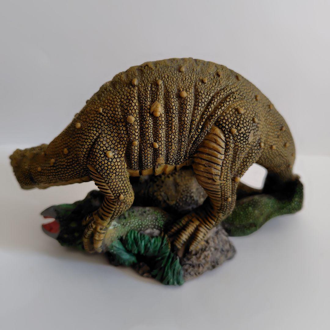 恐竜フィギュア 4体 レトロ 昭和 希少 アンキロサウルス　トリケラトプス