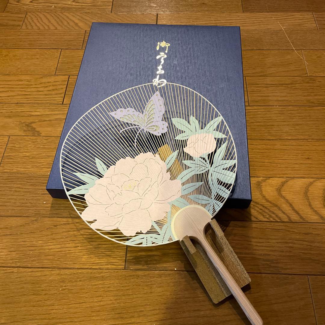 京うちわ　ヴァン　クリーフ　&アーベル　ノベルティ