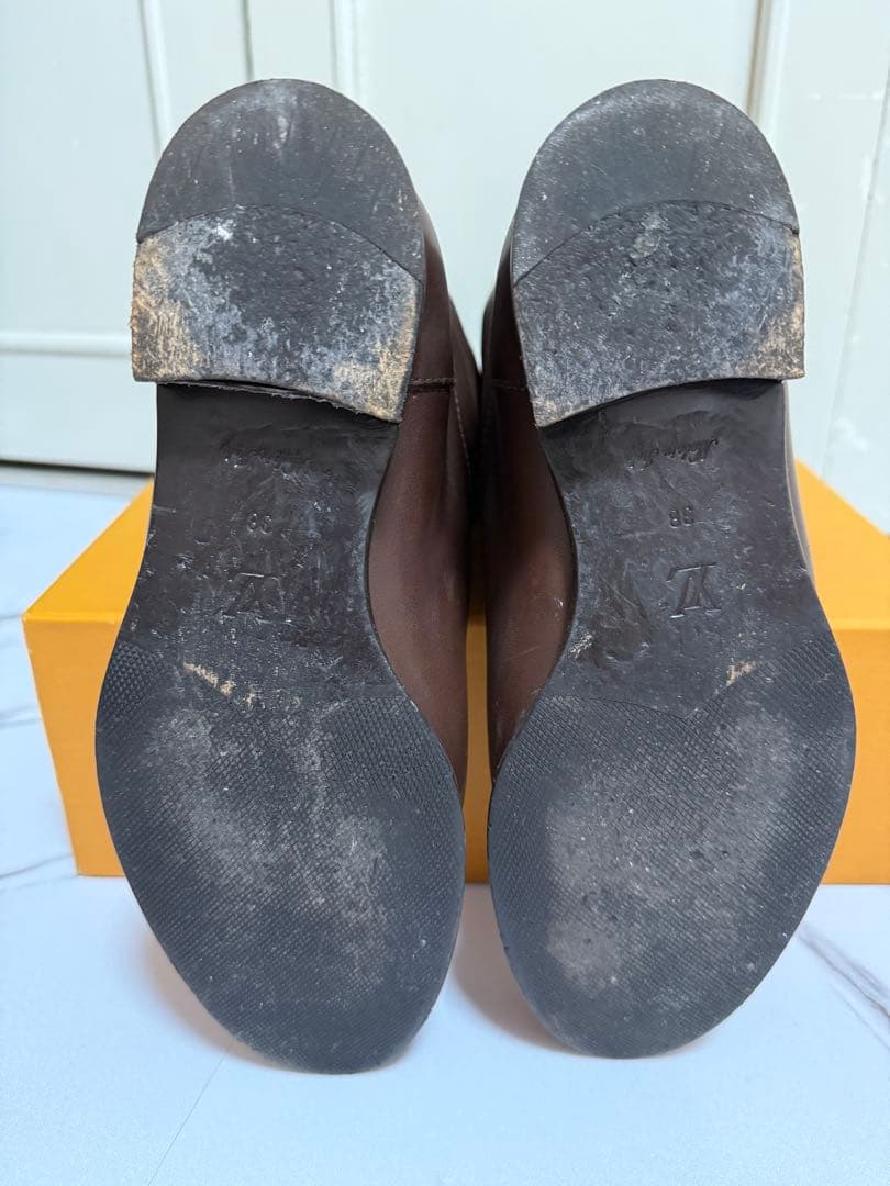 ルイヴィトン　レザー ロングブーツ LV金具ロゴ　ダークブラウン