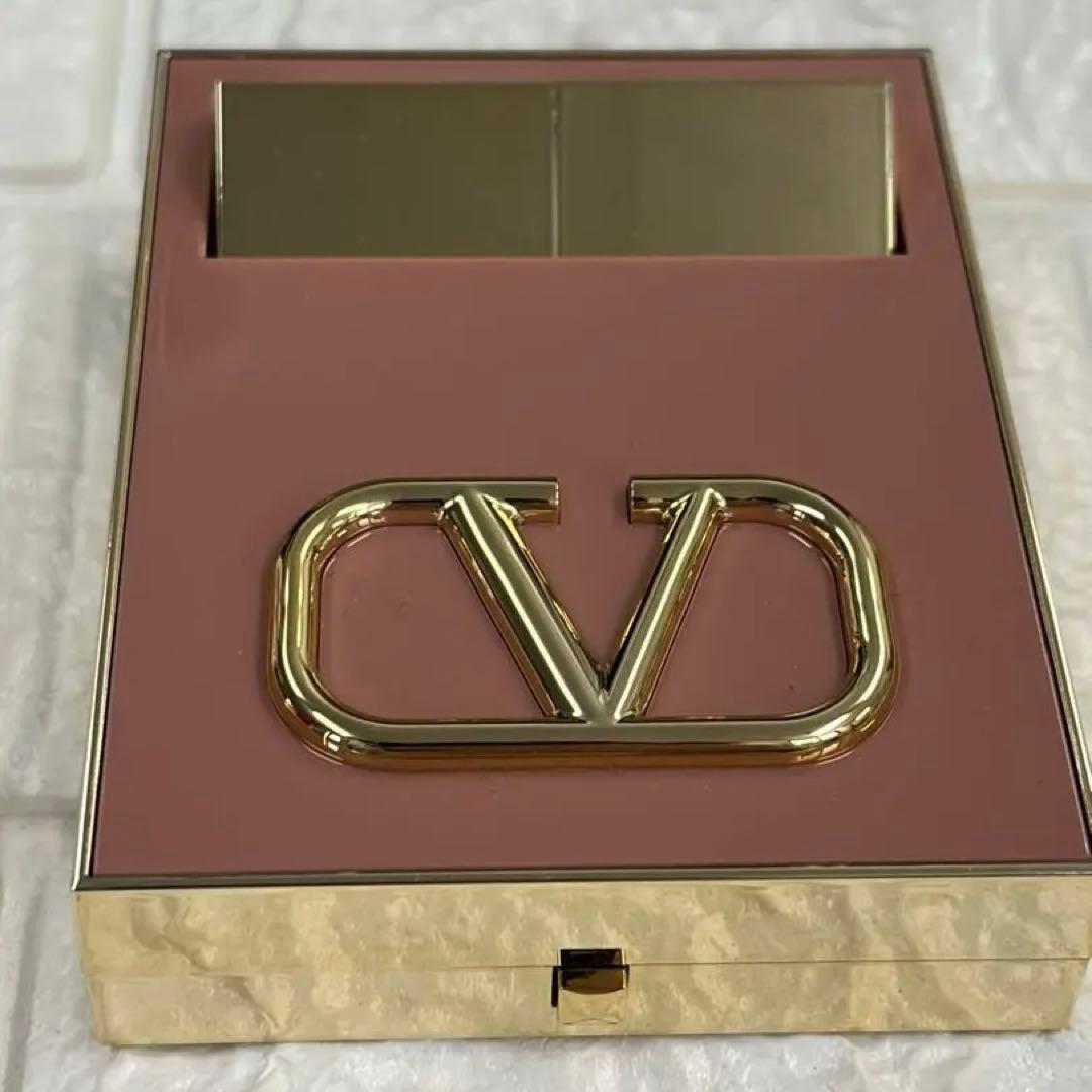 VALENTINO GOクラッチ 01 LIGHT ＆ ミニロッソ 111A