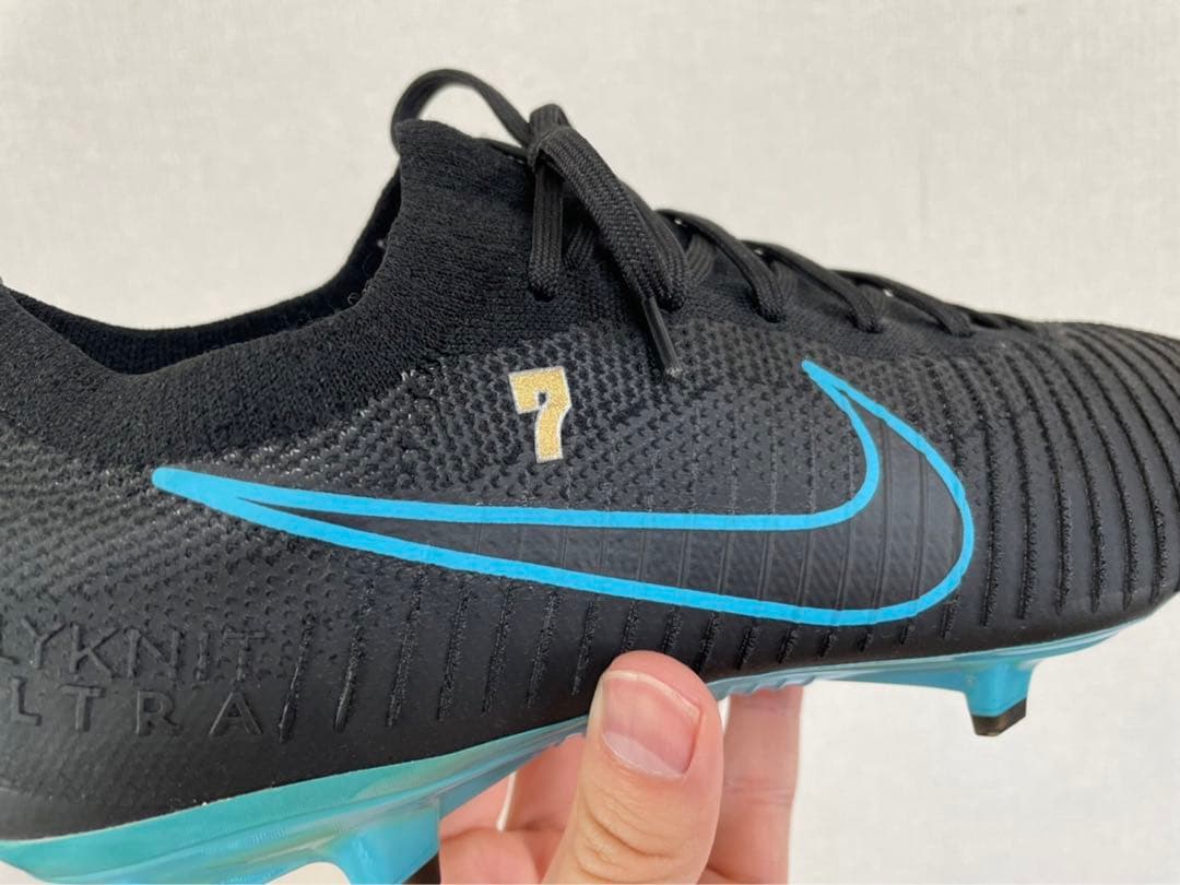 ナイキ　マーキュリアル　モレリア　アディダス　プーマ　マーキュリアルヴェイパー