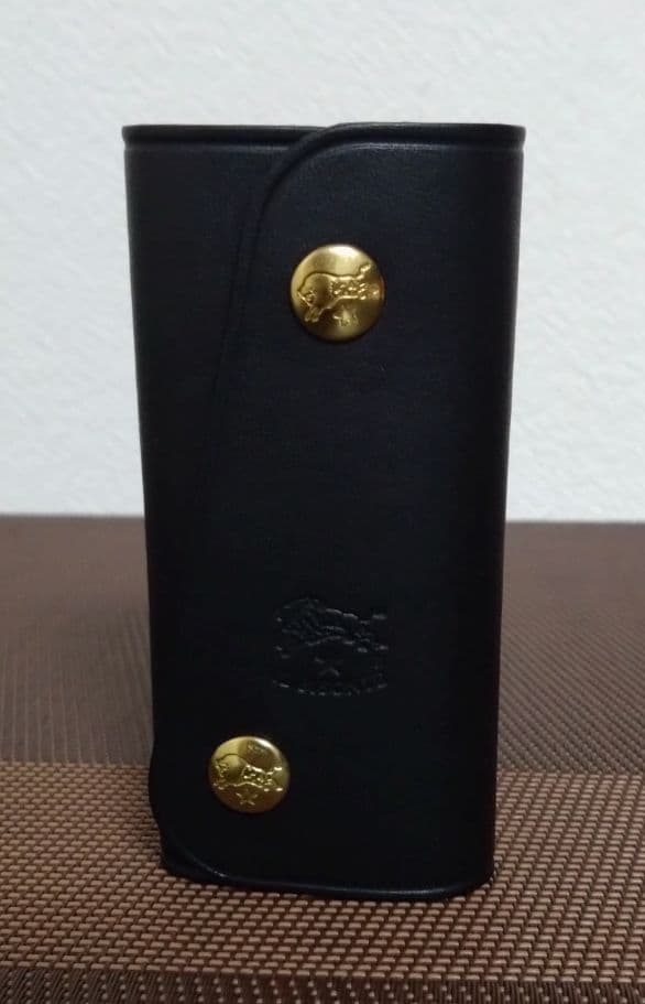 イルビゾンテ・キーケースホルダーブラック