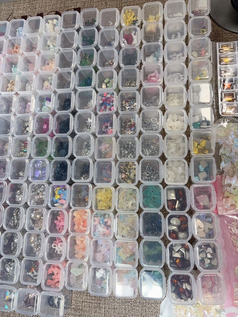 ネイルパーツ 約100個セット 多色