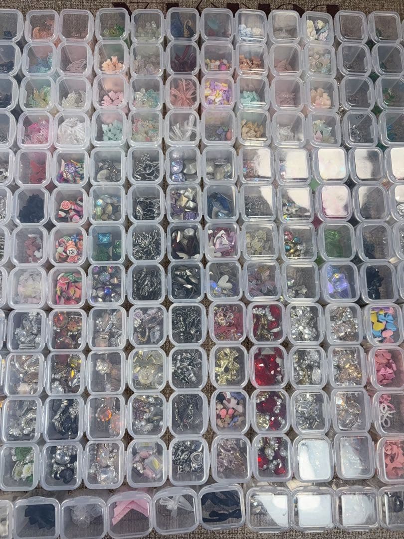 ネイルパーツ 約100個セット 多色