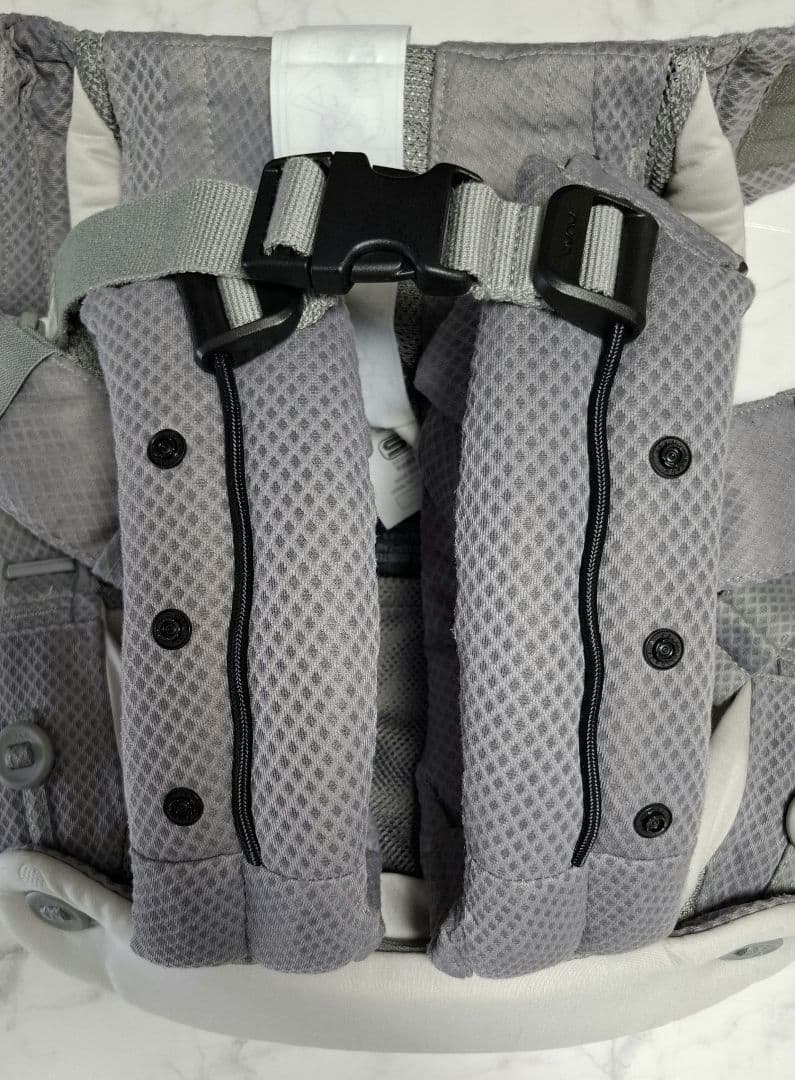 コ*ラ様 nuna cudl 抱っこ紐 グレー ☺︎︎オススメ✨早い者勝ち☺︎︎