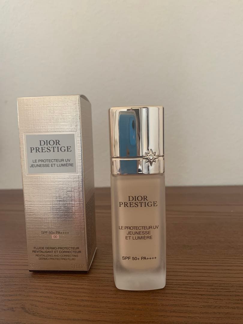 ディオールプレステージホワイトルプロテクターUVルミエール B B 00