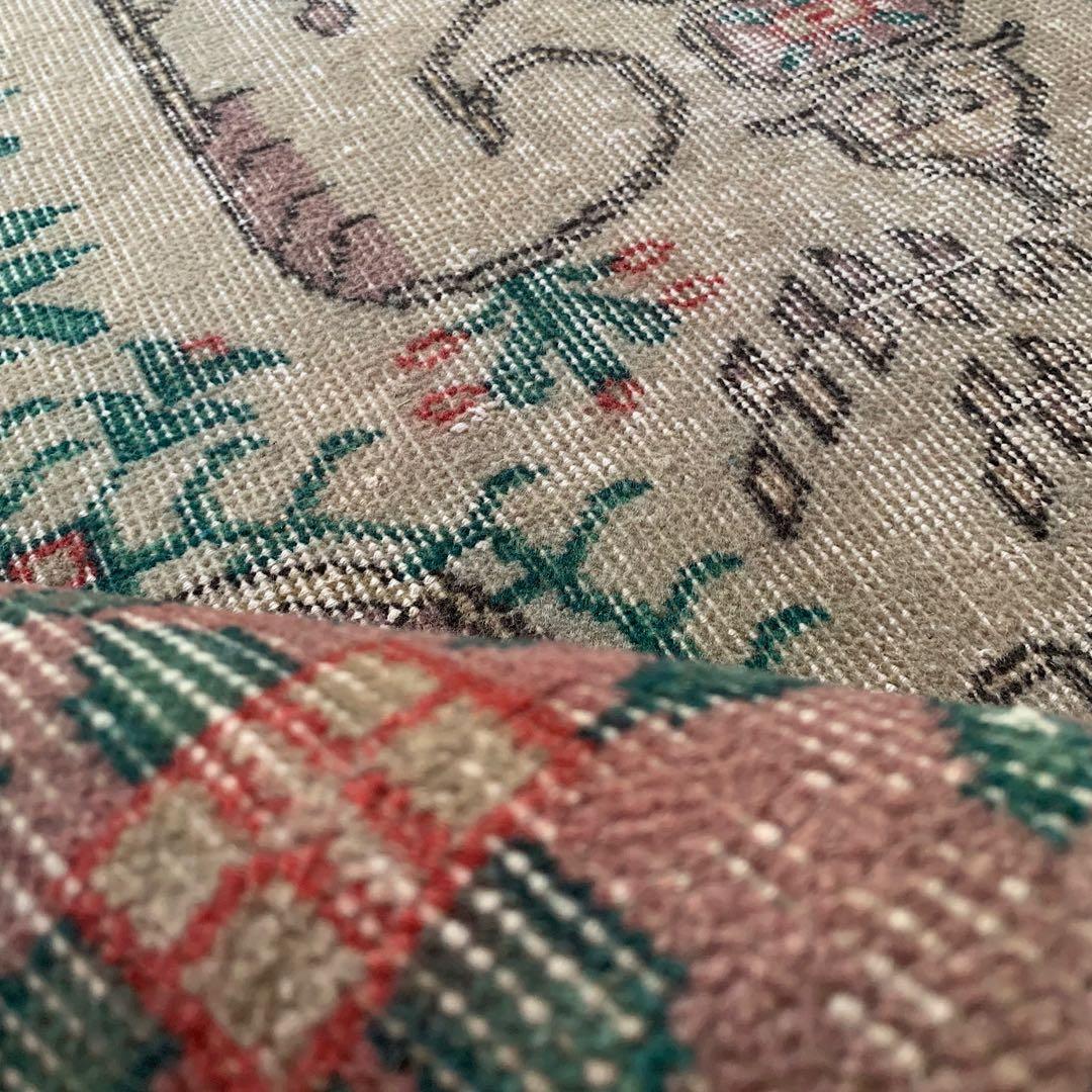 トルコヴィンテージラグ　205×122 モーヴピンク　フラワー　トルコラグ