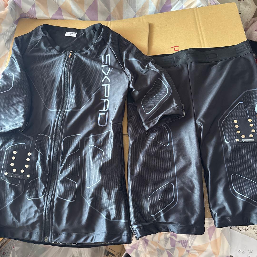 S I X P AＤ　 P owersuitセット(上下L size)レディース