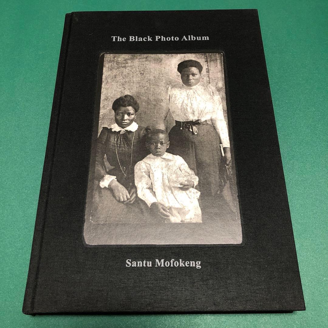 アート・デザイン・音楽 The Black Photo Album / Steidl