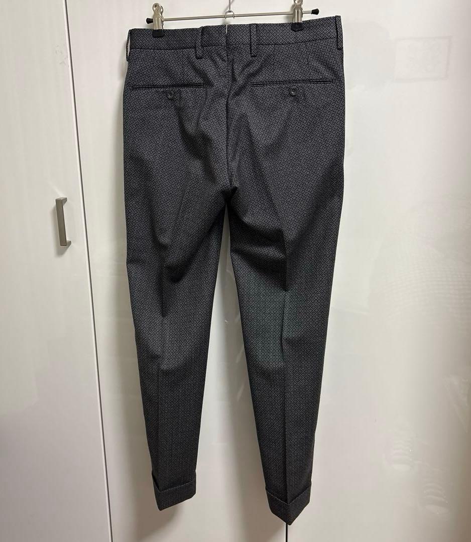 美品 PT01 スラックス パンツ
