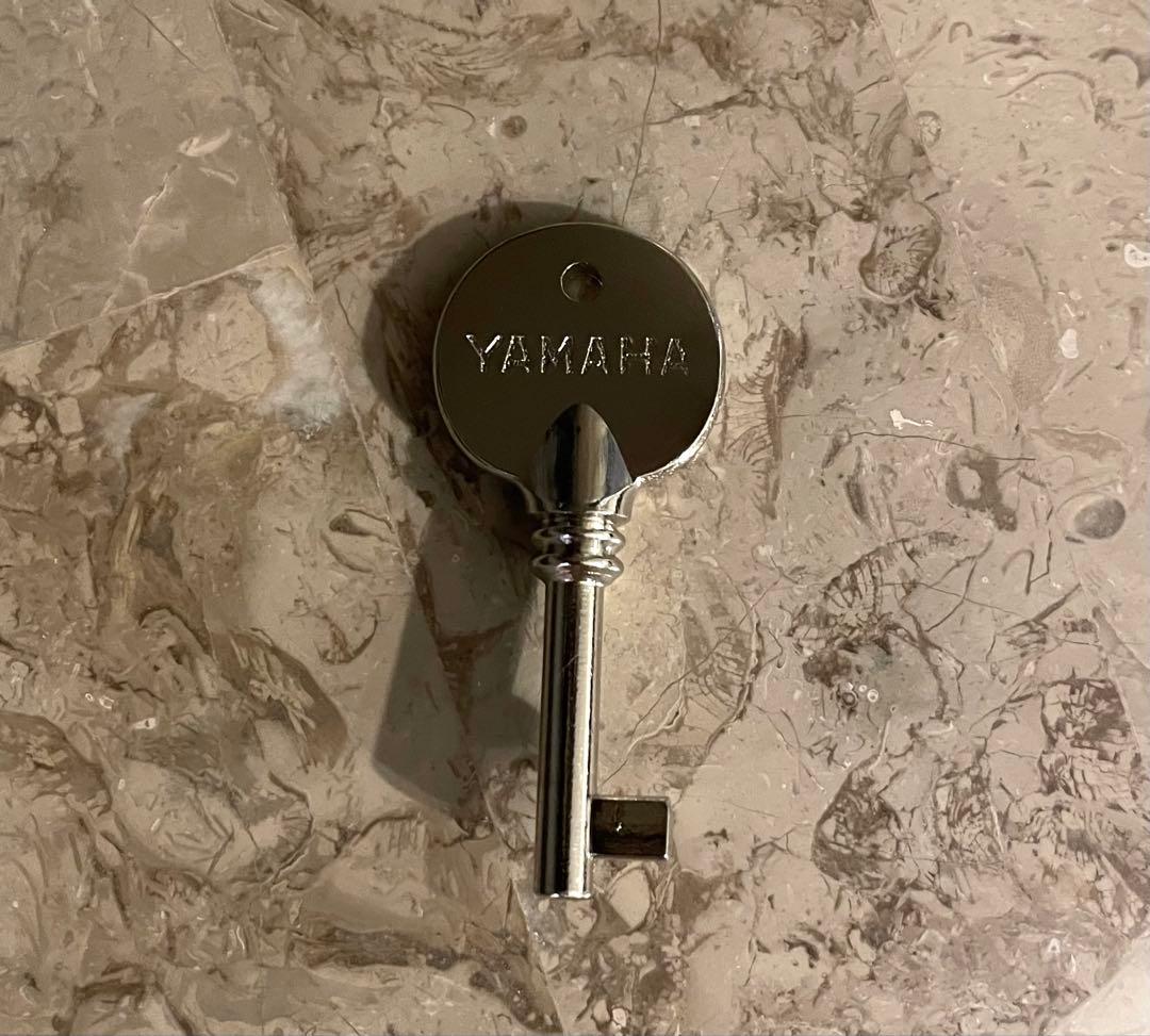 YAMAHAヤマハアップライトピアノU3 椅子　防音耐震インシュレーター　鍵