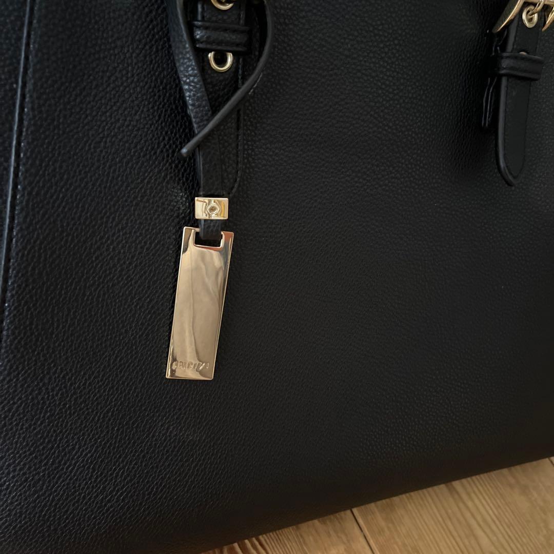 INDIVI 黒 バッグ A4可インディヴィ　就活　リクルート　仕事用　ビジネス