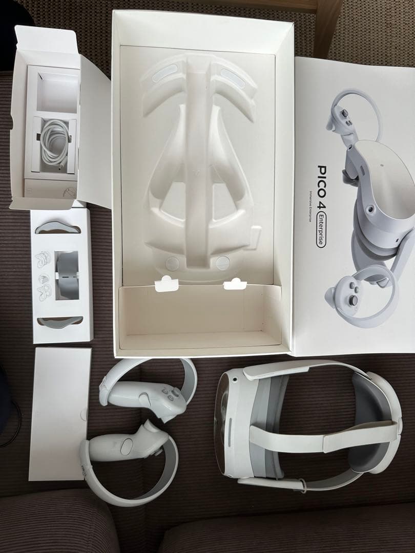 PICO 4 VRヘッドセット コントローラー付き