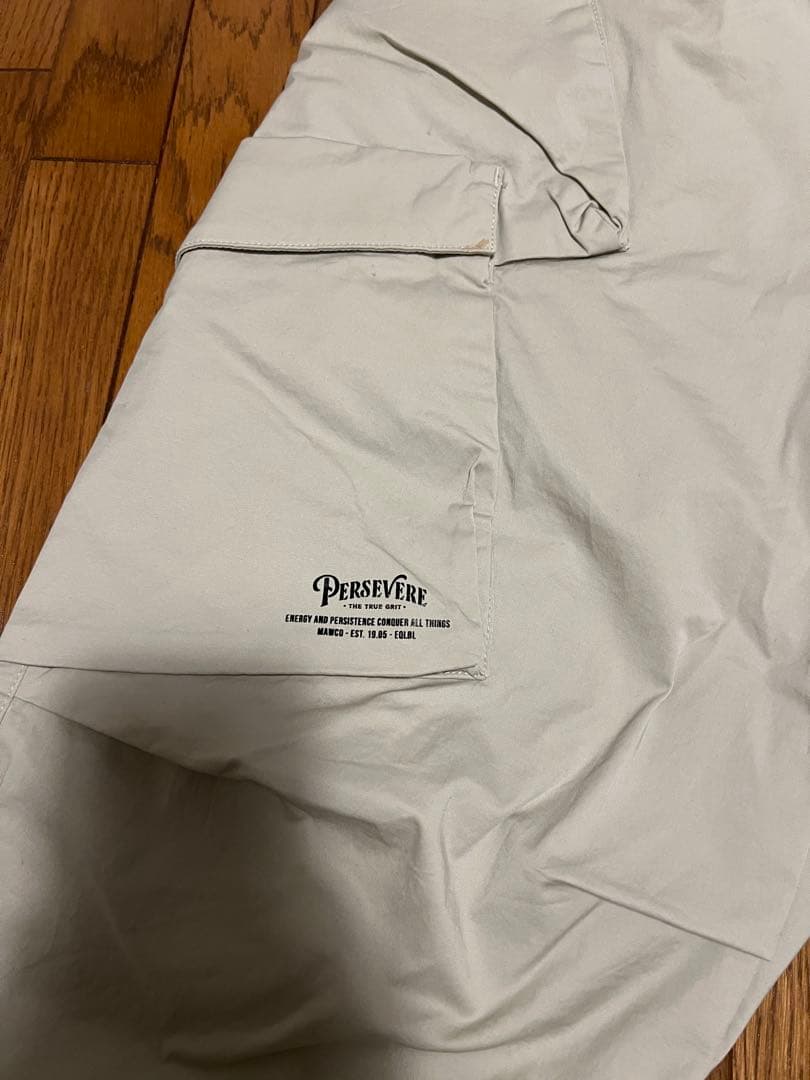 Persevere パーシビア　カーゴパンツ　オフホワイト