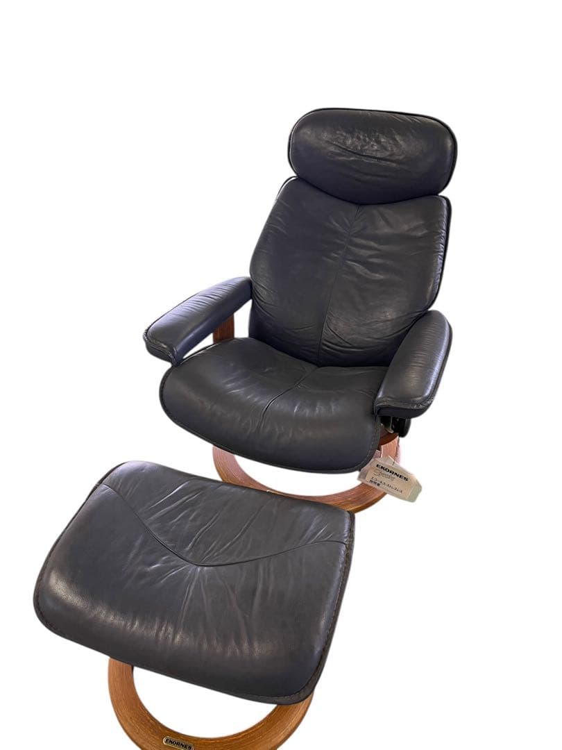 jy　エコーネスEKORNESリクライニングチェアとオットマン