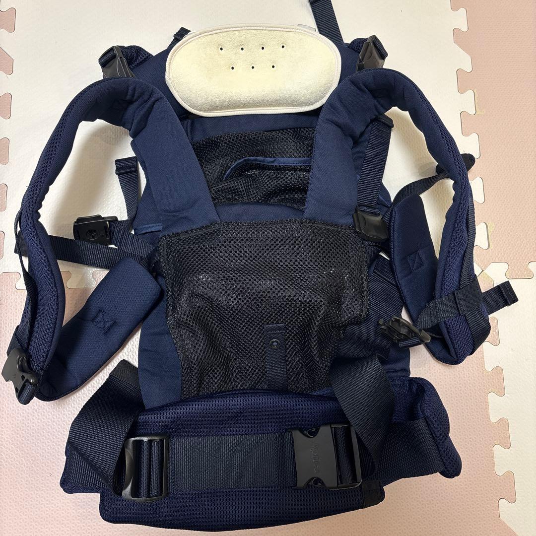 Apricaラクリス 抱っこ紐　ネイビー