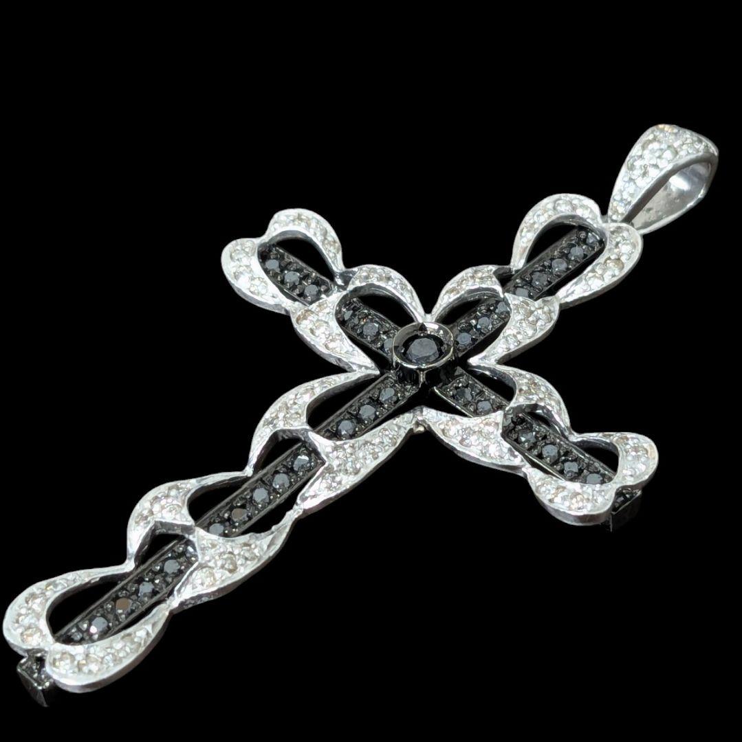 K18WG クロスペンダントトップ ブラックダイヤ 6.5g