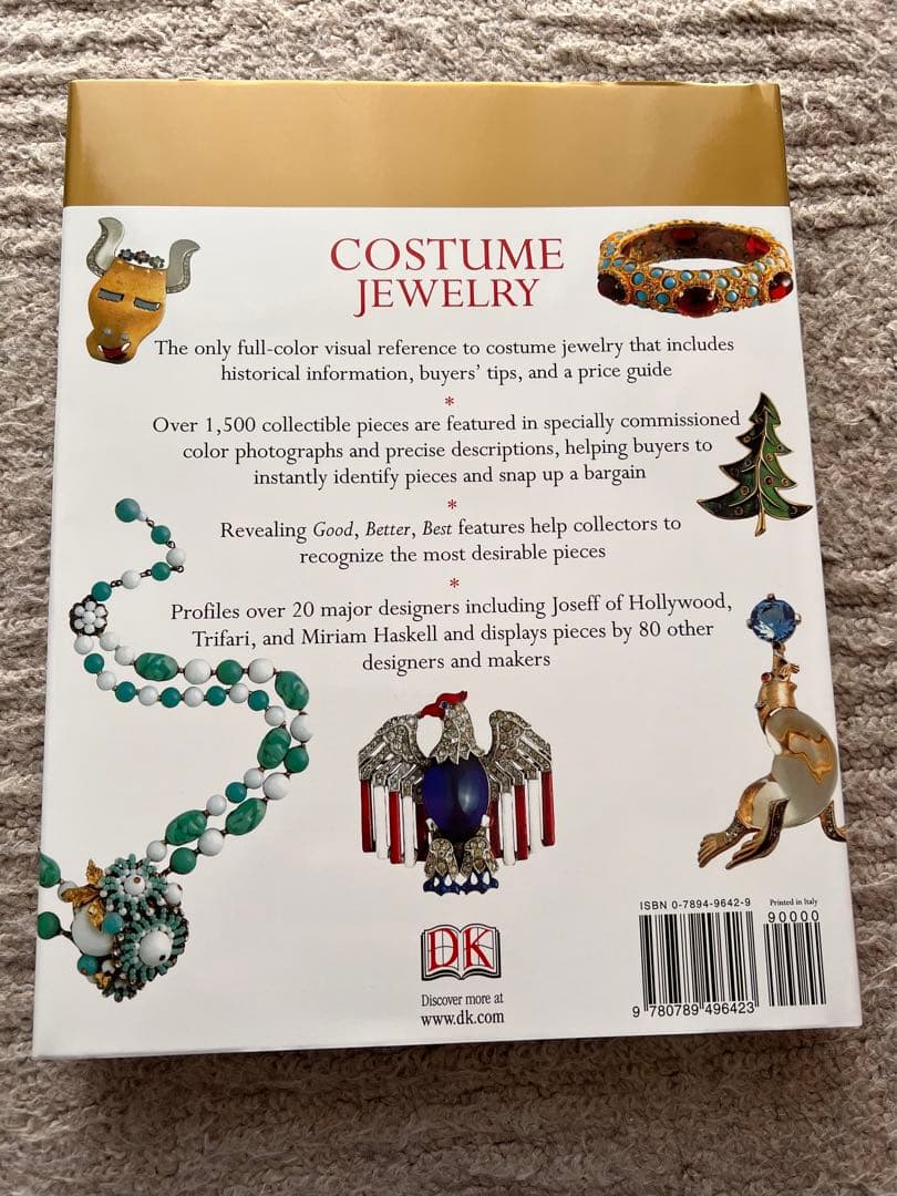 コスチューム　ジュエリー　本