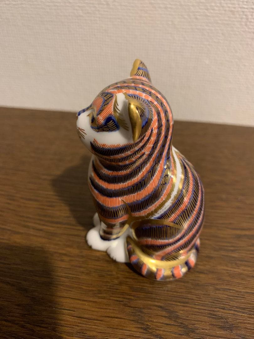 ロイヤルクラウンダービー金色の猫