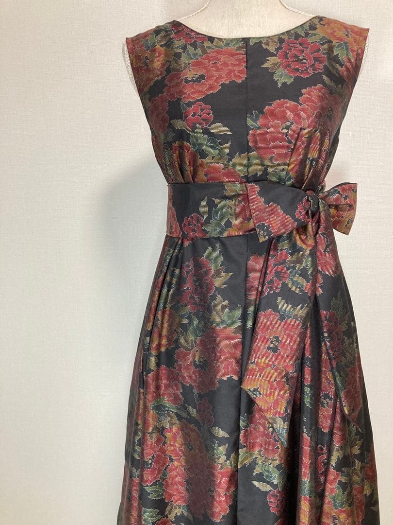 着物リメイク　大島紬ロングフレアワンピース（後ろVネック）着丈128㎝