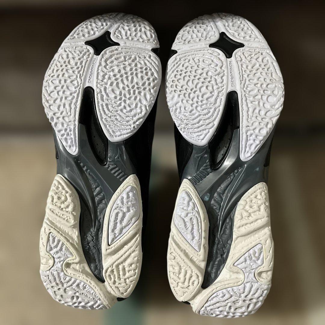 Mizuno ウェーブライトニングz8 26.5 極美品