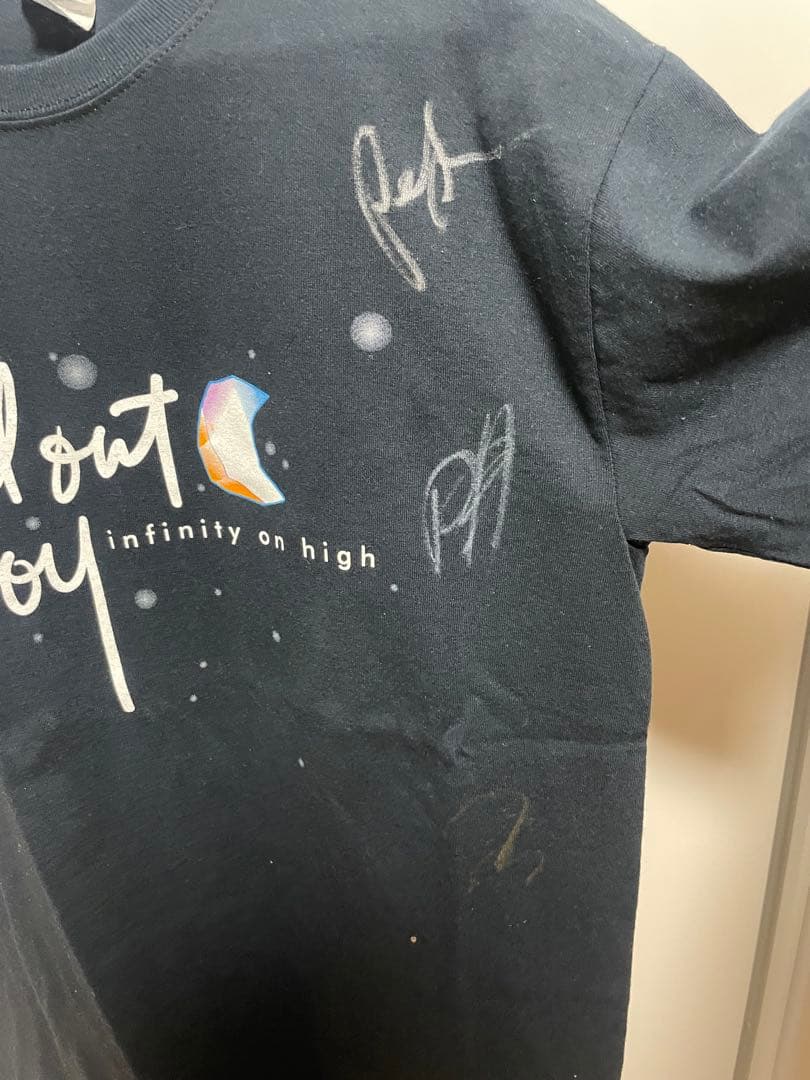Fall Out Boy サイン入り Tシャツ Infinity on High