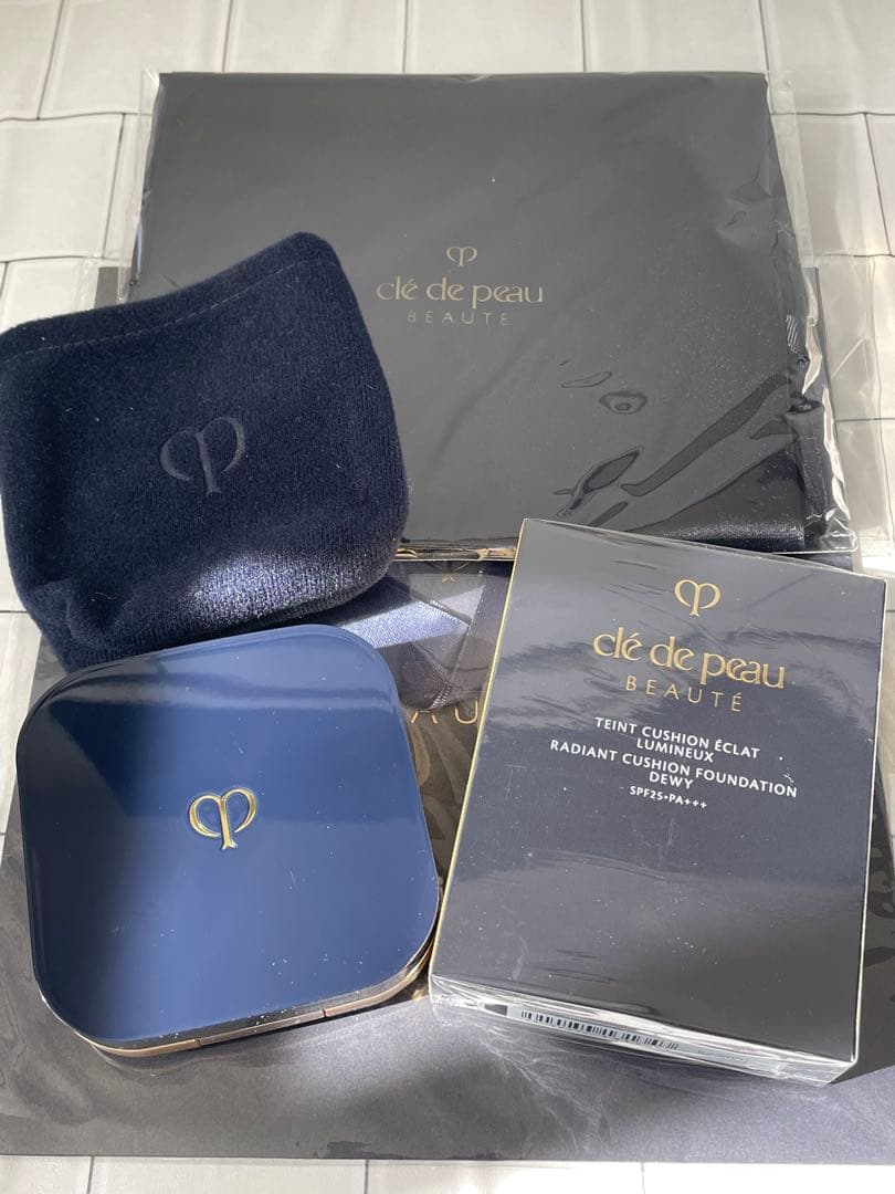 【レフィルのみ新品】クレドポーボーテ　タンクッションエクラルミヌオークル10