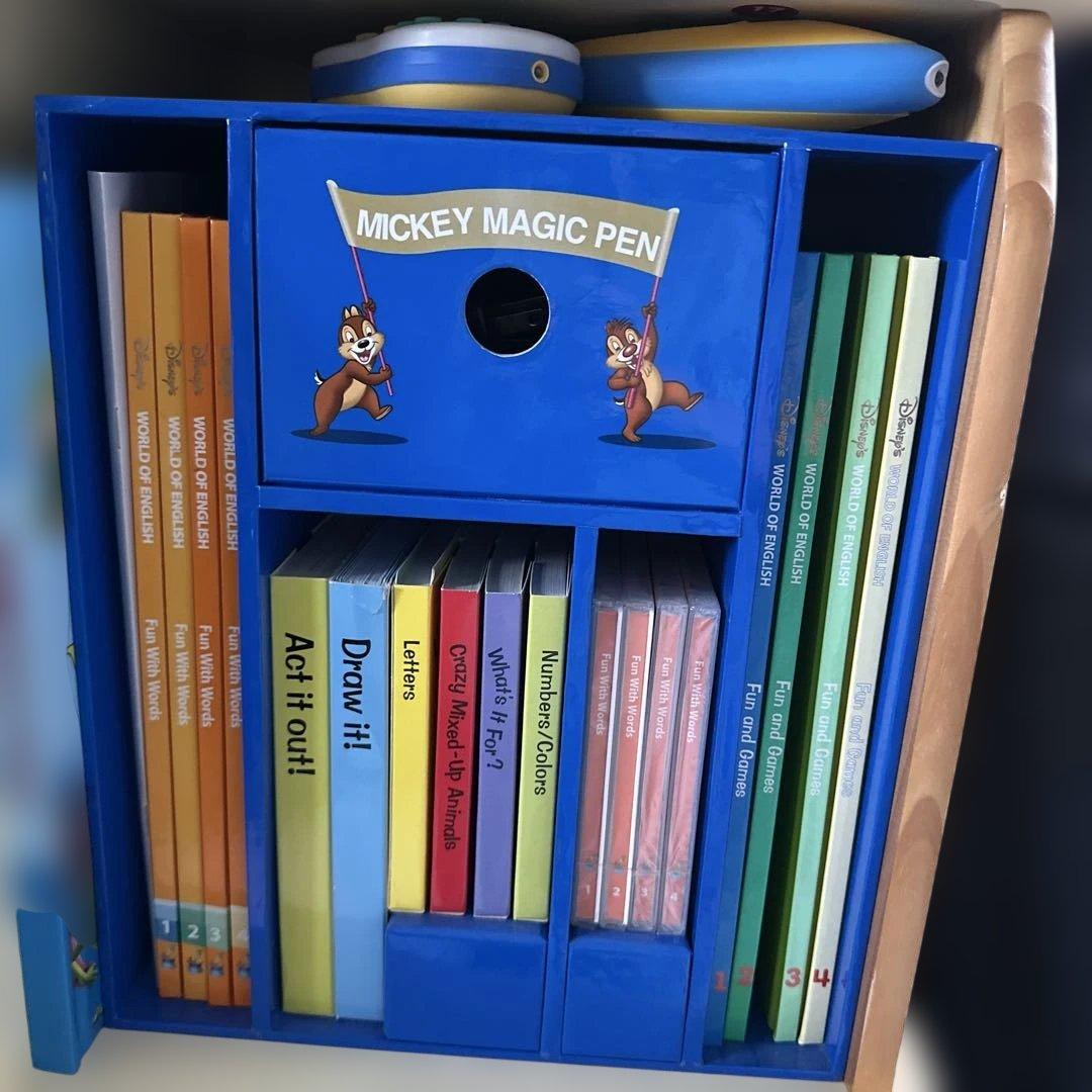 ✨ディズニー英語システム✨未開封あり　 DVD 、本セット(棚は別売り)DWE