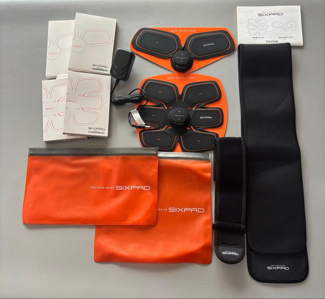 SIXPAD（シックスパッド）充電式 3点セット＋純正ジェルシート等 おまけ付き
