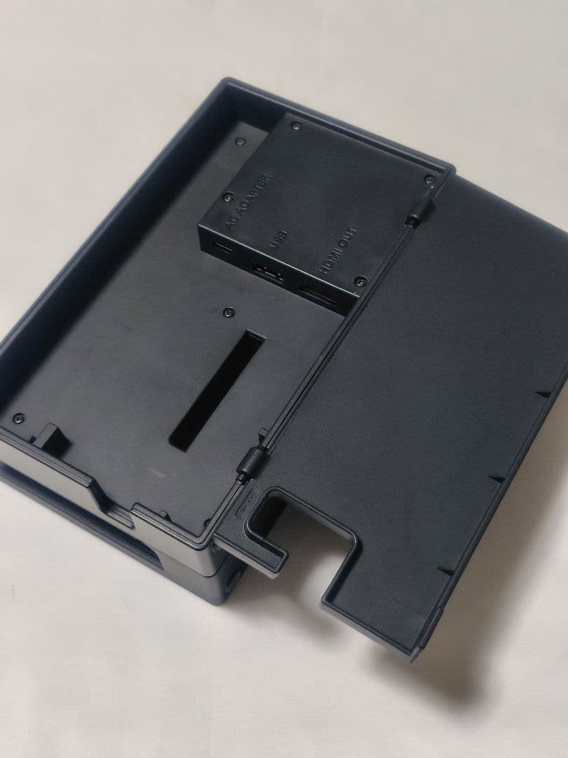 NintendoSwitch　初期中古　約8年前　動作良好　Amazon産　本体