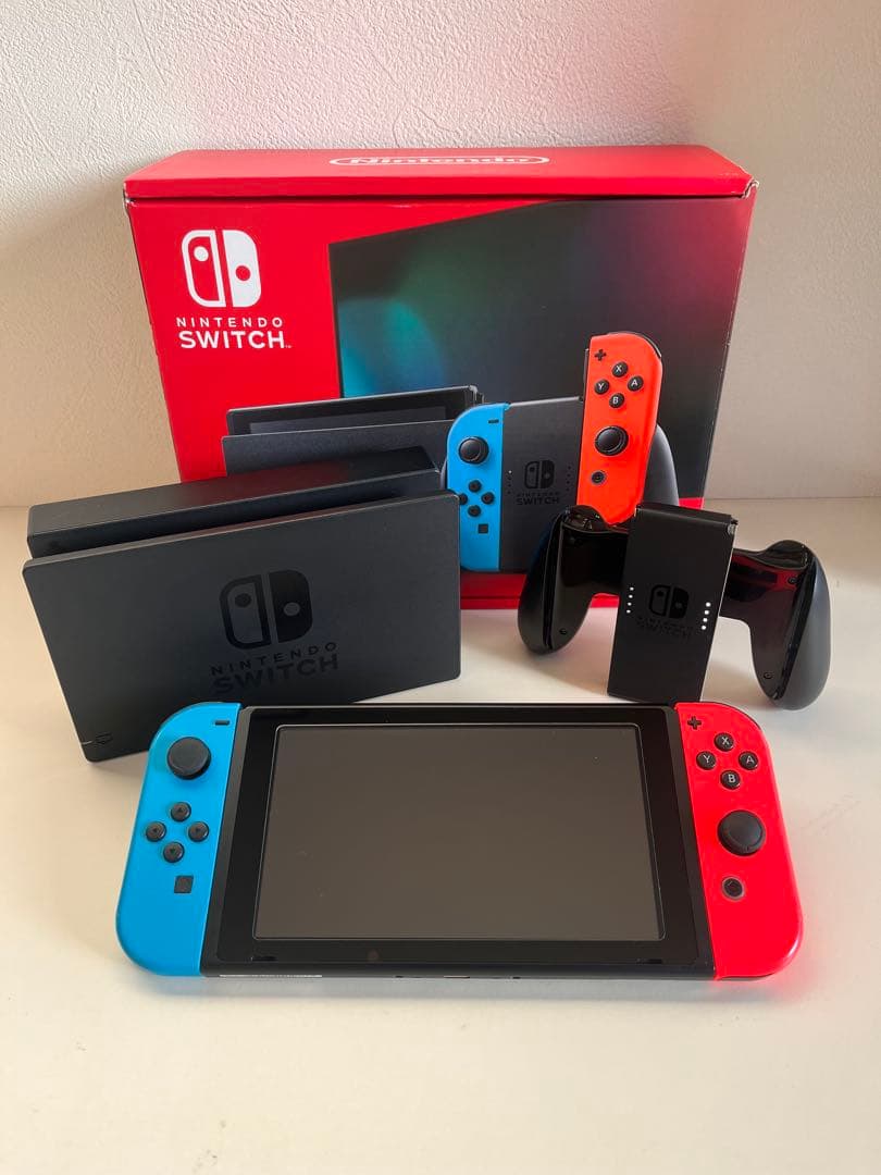 【購入1年以内】Nintendo Switch ネオンブルー/ネオンレッド 本体