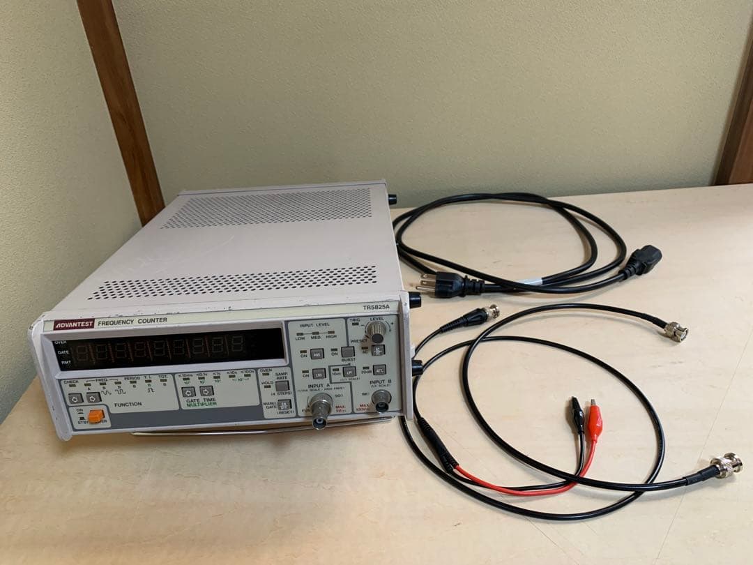 【ADVANTEST】Frequency Counter TR5825A