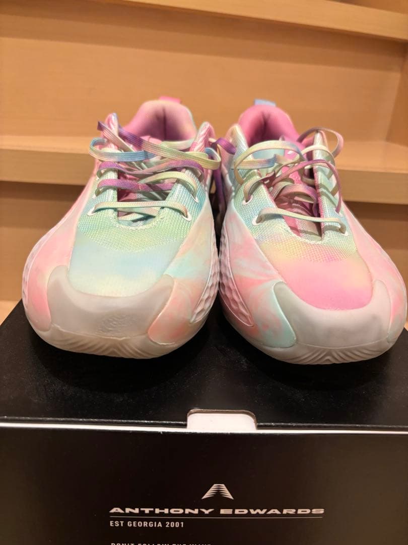 adidas バスケットボールシューズ マルチカラー