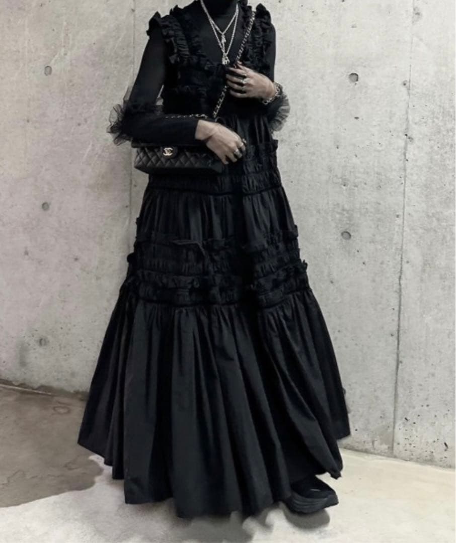 PERNA ギャザーキャミフリルワンピース