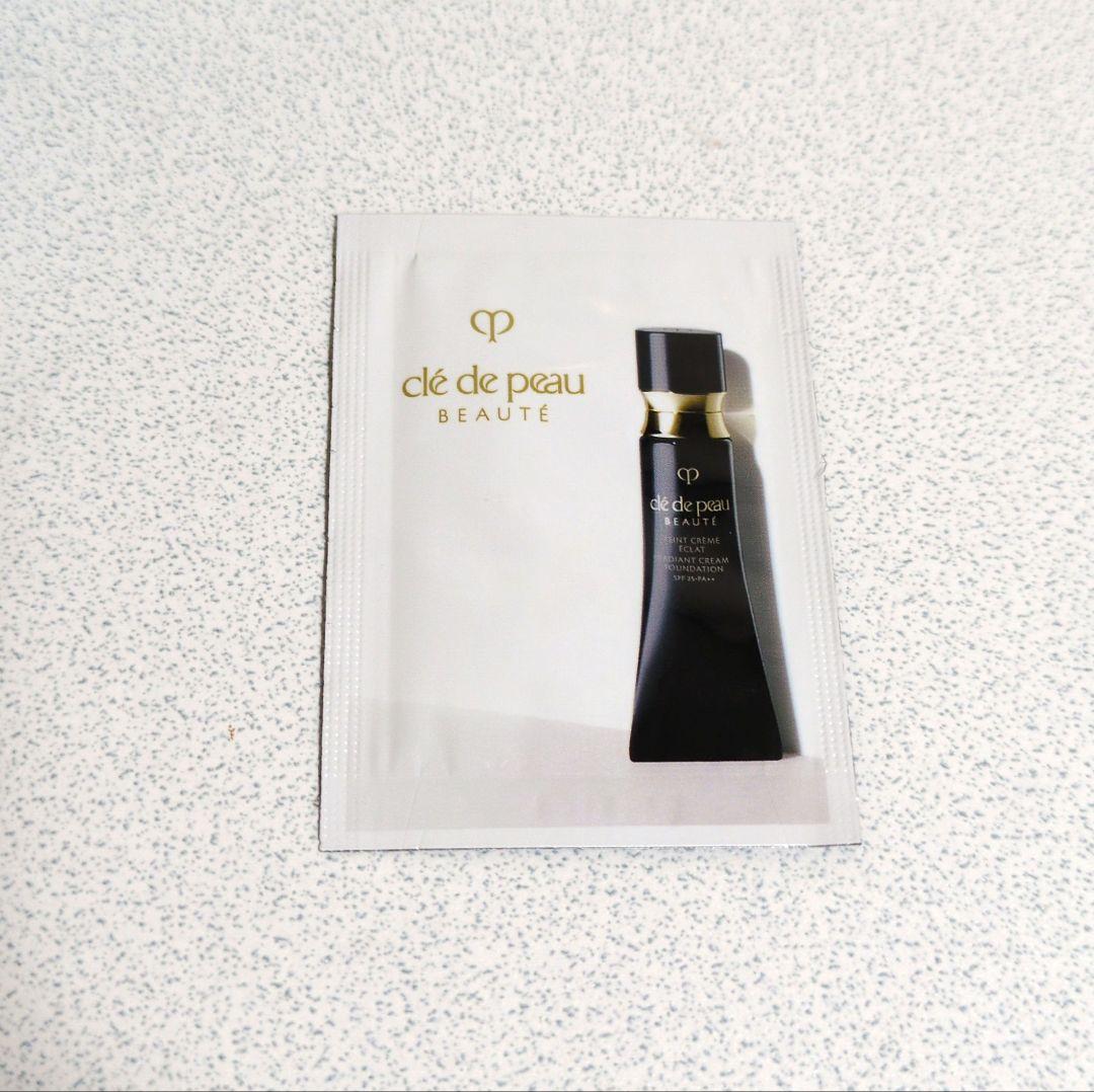 クレ・ド・ポー・ボーテ タンフリュイドエクラ マット ピンクオークル10