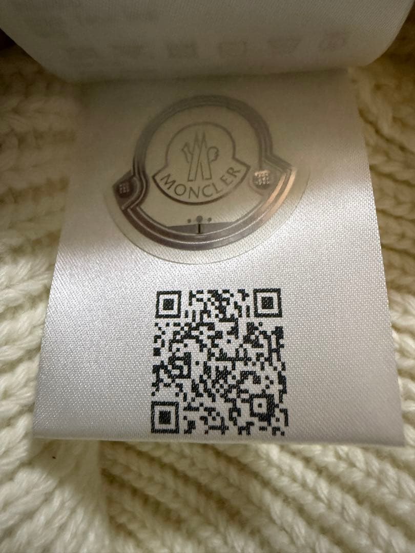 れあ さん専用MONCLER ホワイト　ニットビーニー