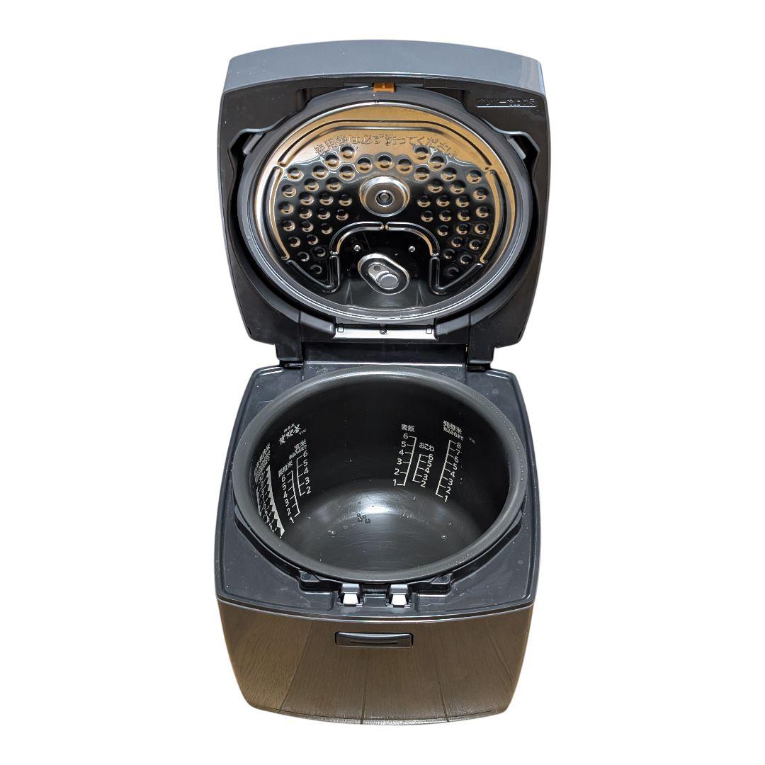 ​2022年製 IH炊飯器 1升炊き NJ-VVD18-B ブラック 10合