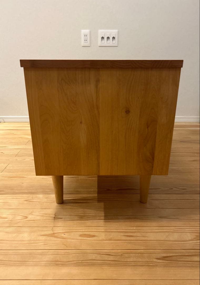 モモナチュラルのテレビ台