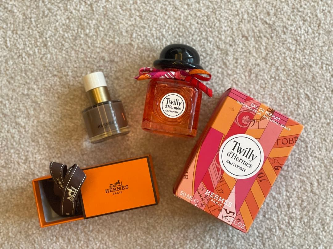 【数回使用のみ】Hermes 香水＆ネイルセット（Twilly＆エトゥープ）
