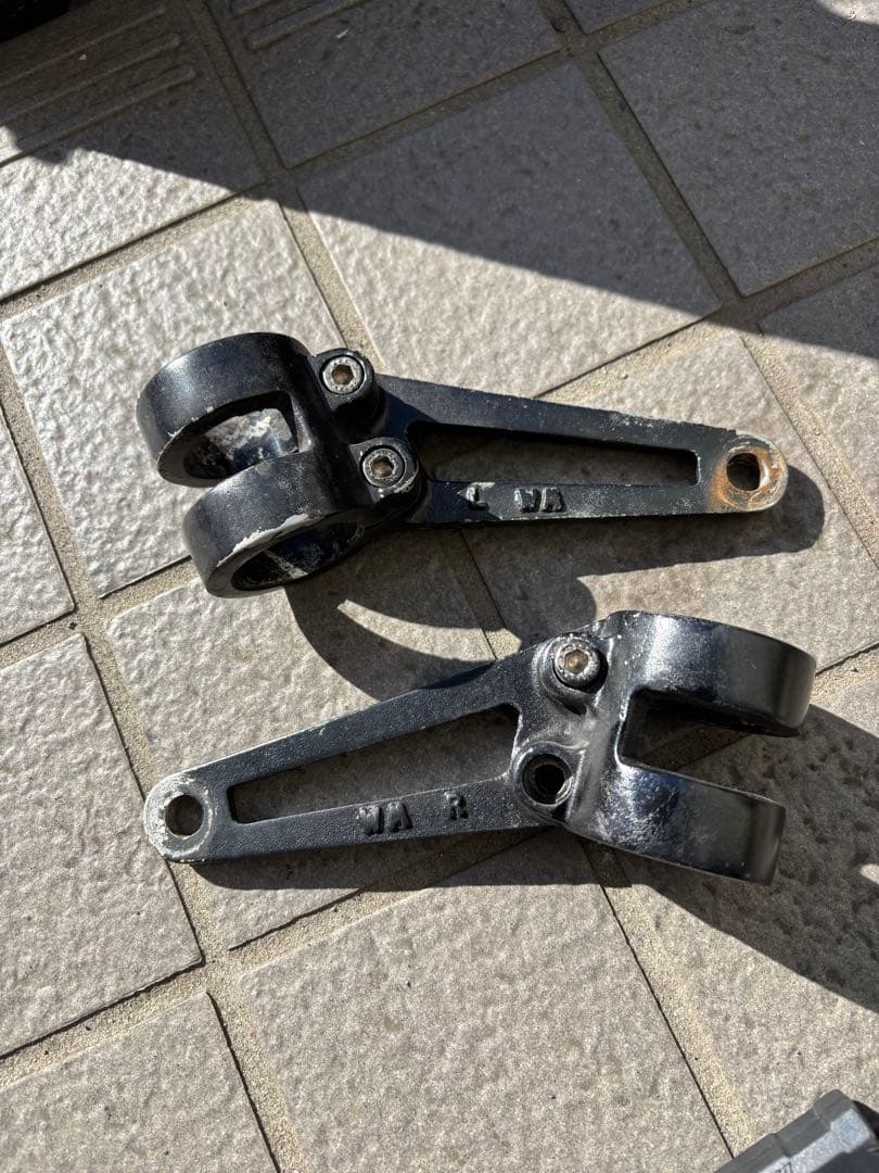 sr400 ヘッドライトステー　ライトステーⅡ WM