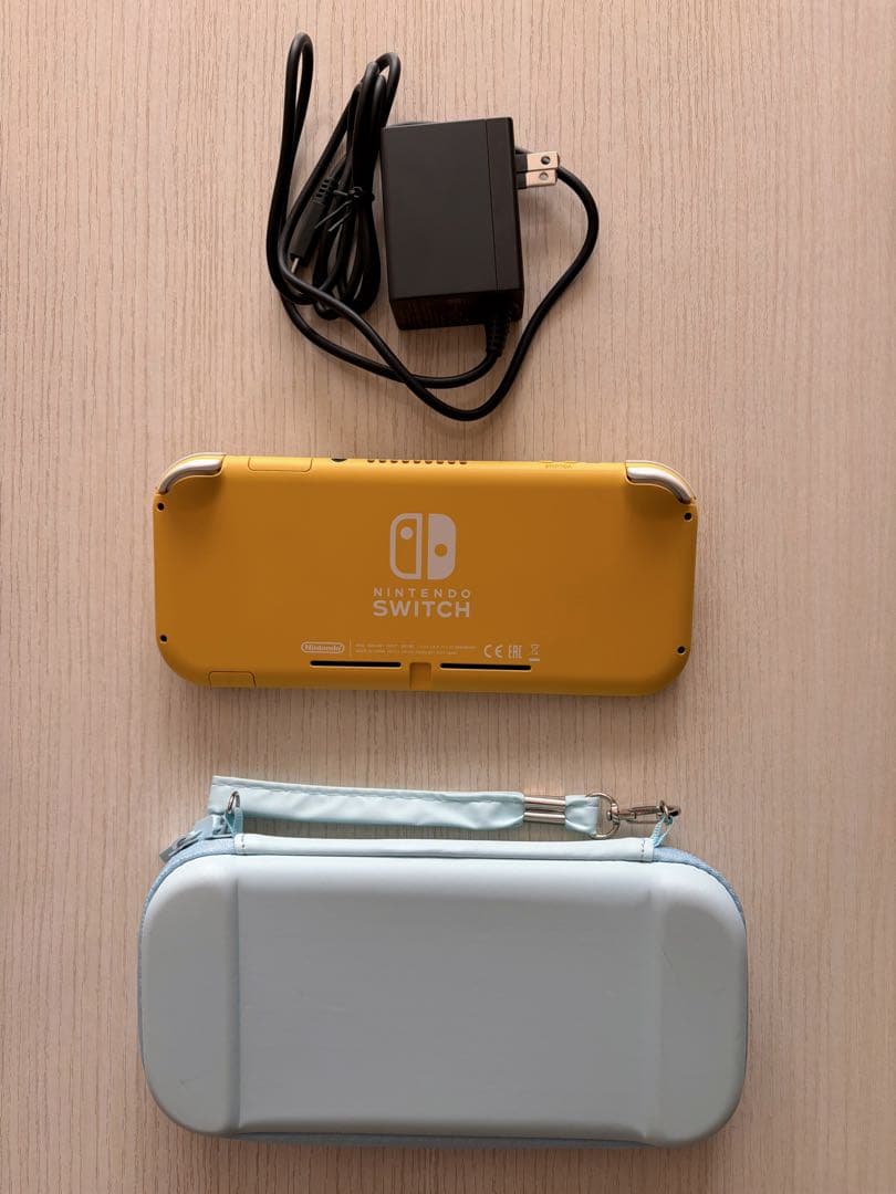 美品　switch ライト　ブルーライトカットシート　アイコンカバー　ケース