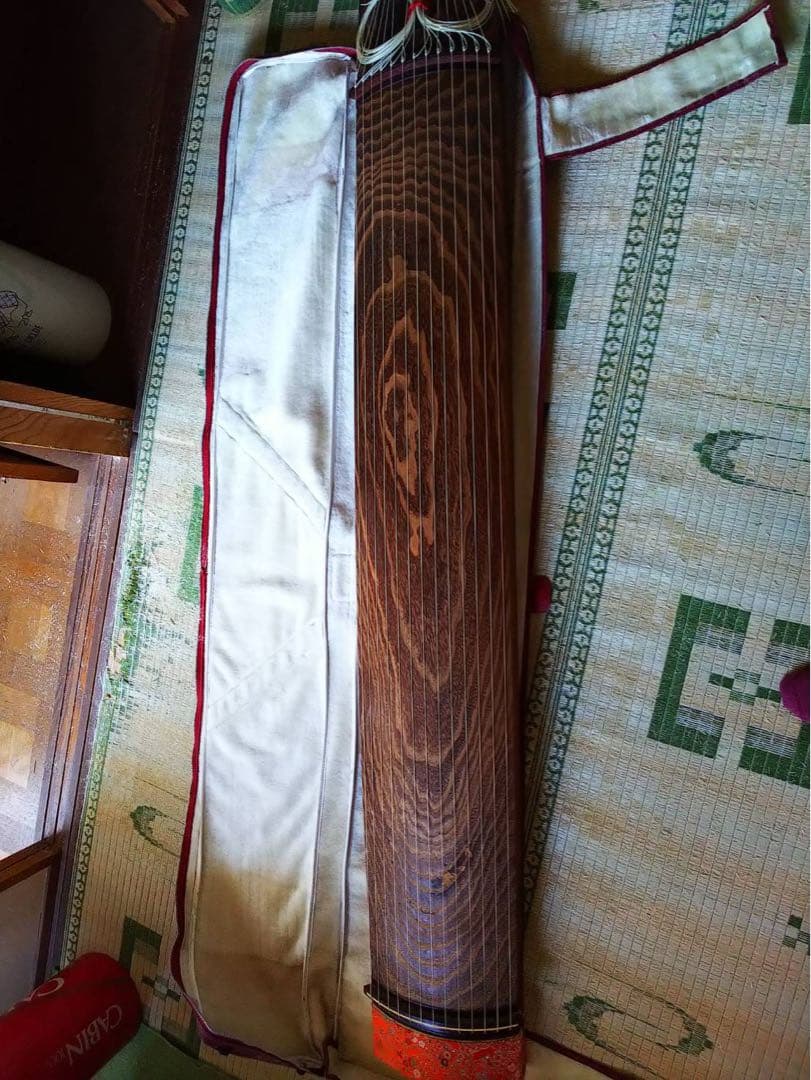 【Tae様向け】十三絃琴／40年以上物／付属品あり／和楽器