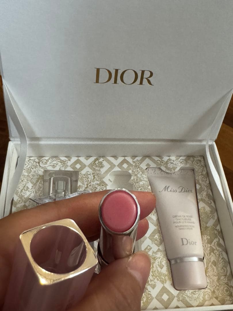 ミスディオール香水リップハンドクリームセット