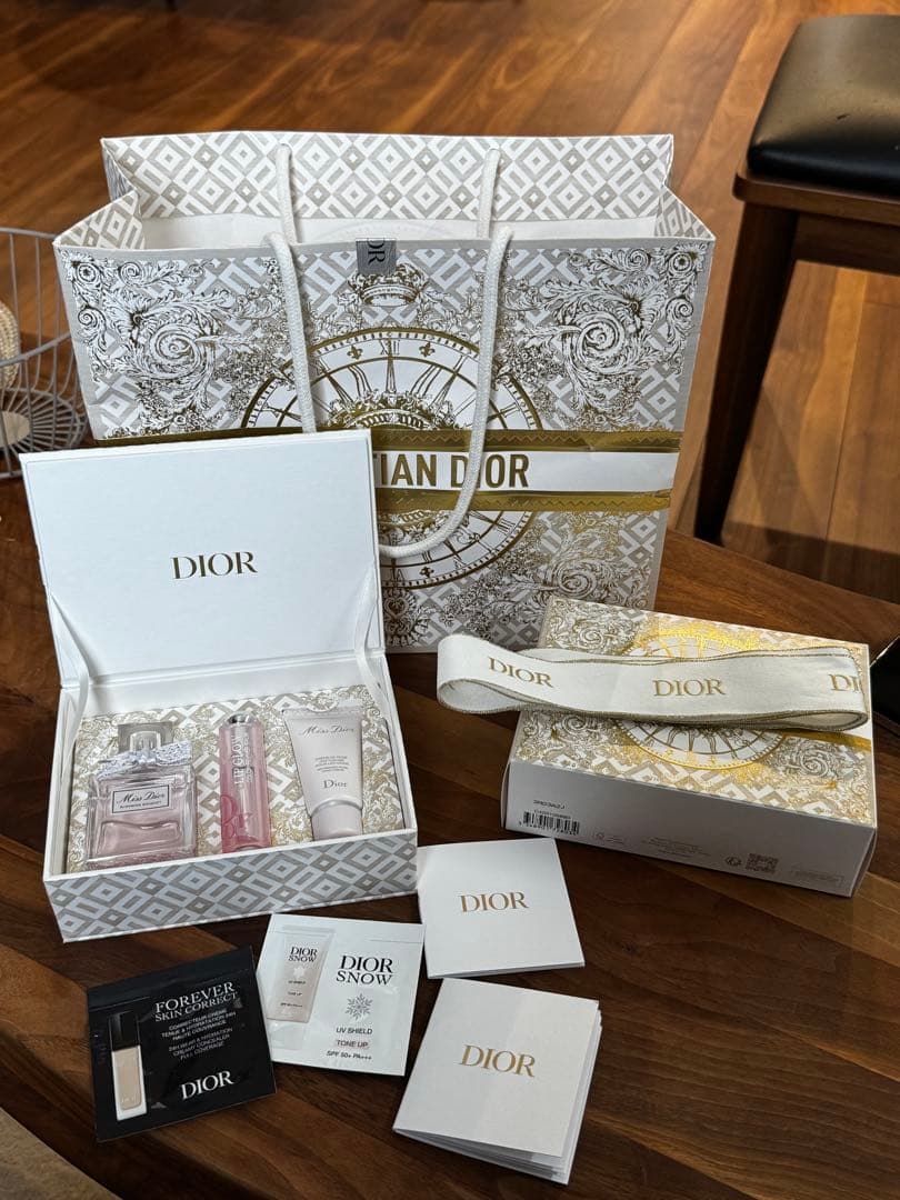 ミスディオール香水リップハンドクリームセット