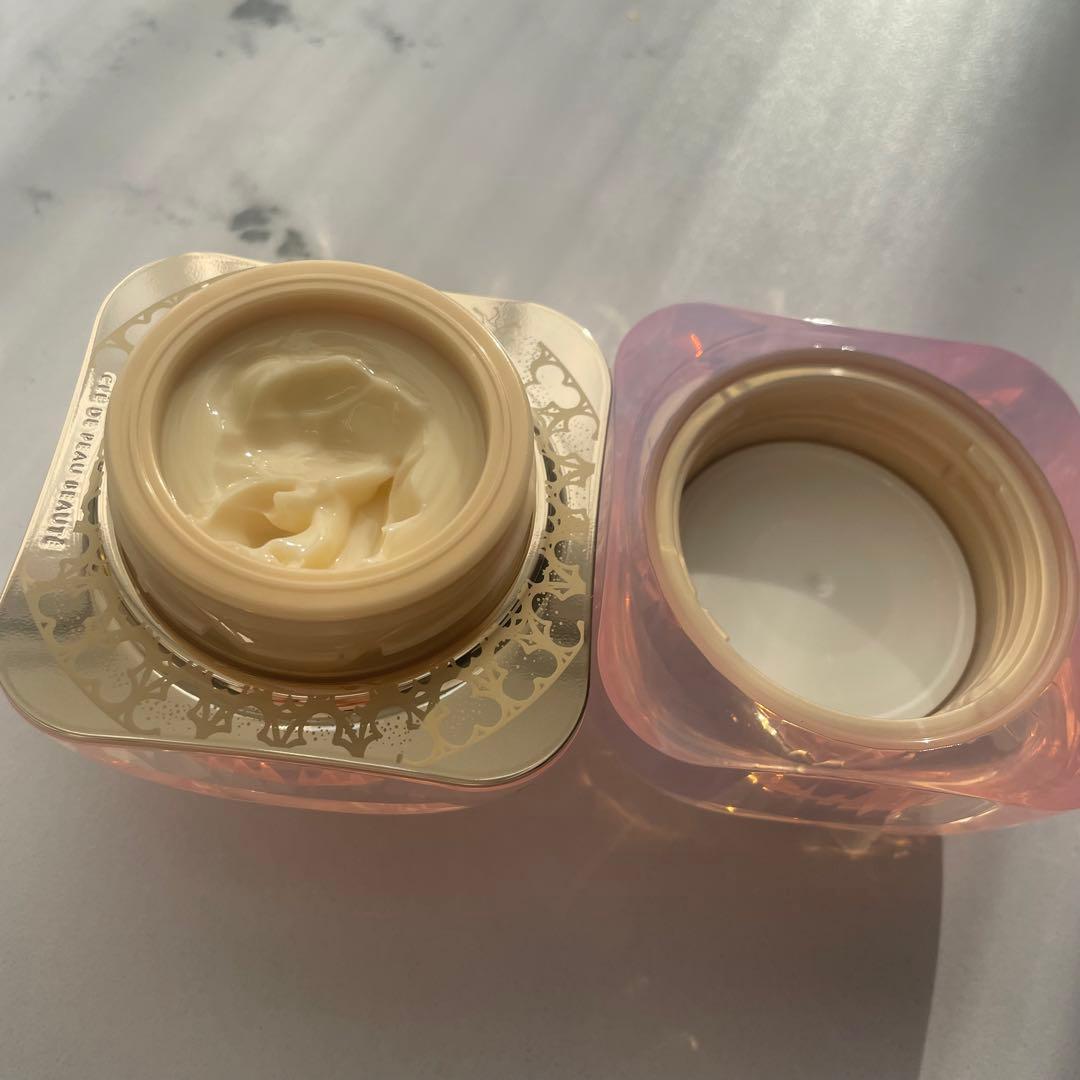 クレドポーボーテ　ホリデー2024ラクレーム30g 限定