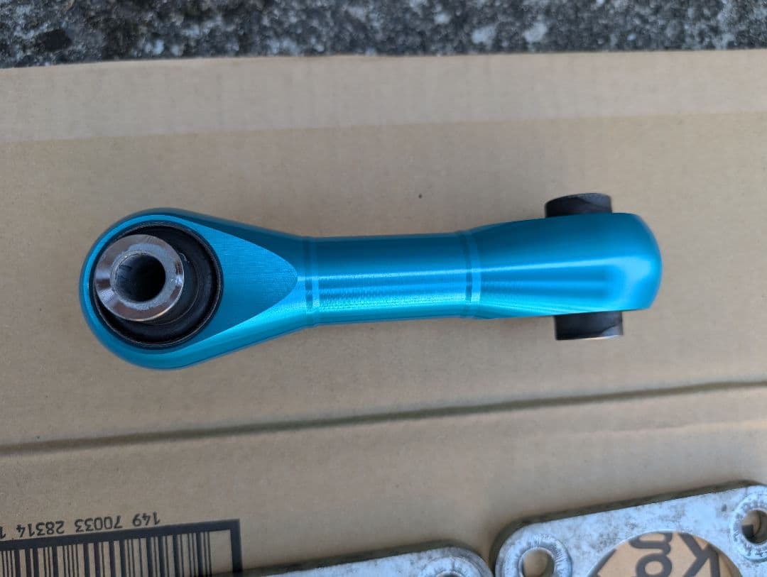 CUSCOピッチングストッパーZC33S